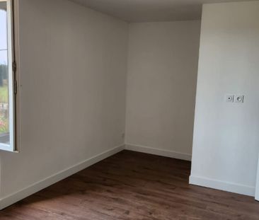 SAINT CHAMAS - Maison mitoyenne de 110m² rénovée à neuf - Photo 6