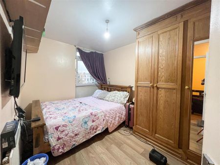 3 bedroom maisonette to rent - Photo 2