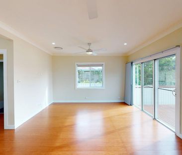 39 Floraville Road, Belmont North NSW 2280 - Photo 3