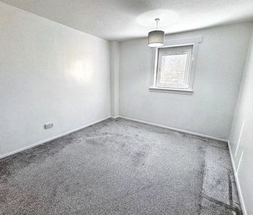 2 Bed, Second Floor Flat - Photo 3