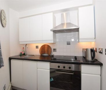 1 bedroom end of terrace house to rent - Photo 5