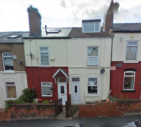 3 bedroom terraced house to rent - Photo 2