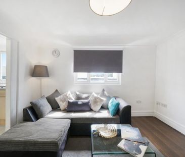 2 bedroom property to let - Photo 4