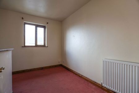 Terraced House in 12 Somerwood Close, Long Marton CA16 6BH - Photo 3