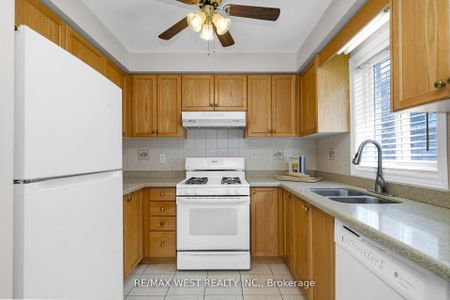 For Lease - 362 Avro Road, Vaughan, Ontario - Photo 2