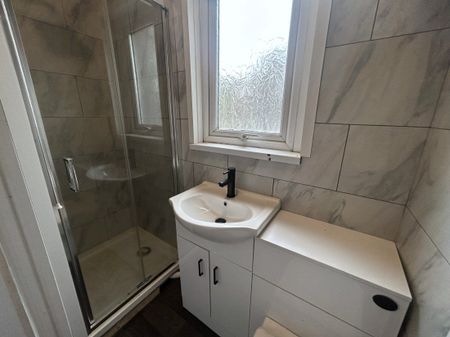 High Street, Abertridwr, CAERPHILLY - Photo 2