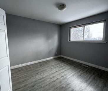 For Lease - 49 Doncaster Drive Unit# Upper, Brampton, Ontario - Photo 1