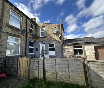 2 bedroom terraced house to rent - Photo 2