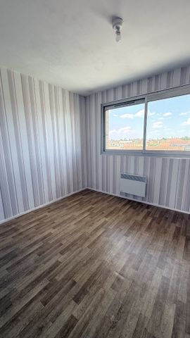 Location Appartement 2 pièces 45m² LENS 62300 - Photo 4