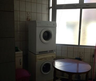 Calle Diego de Almaguer, Málaga, Andalusia 29006 - Photo 4