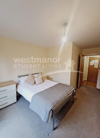 4 bedroom apartment to rent - Photo 5