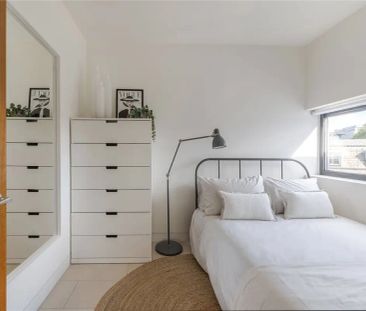 3 bedroom flat in Camden - Photo 1