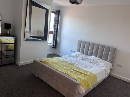 2 Bed Penthouse, Mitchell Street, G1 - Photo 5