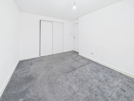 Price £995 pcm - Available Now - Unfurnished - Photo 5