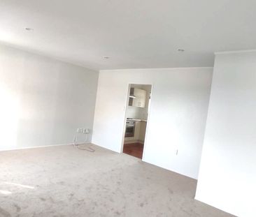 2 Bedrooms Unit in Pakuranga - Photo 4