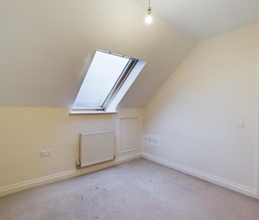 Blackhorse Close, Downend, Bristol, BS16 - Photo 3