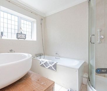 3 bedroom detached house to rent - Photo 1