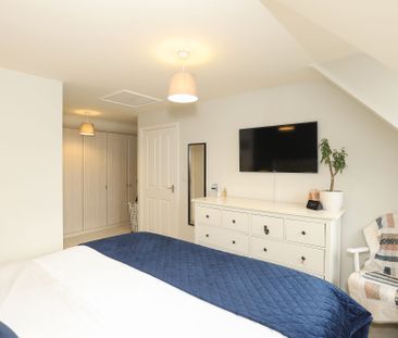 3 bedroom Town House to rent - Photo 4