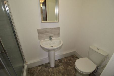 Fylde Road, Flat 02, PRESTON, Lancashire PR1 2XP - Photo 2