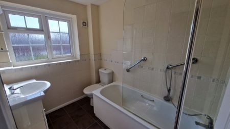 3 bed detached house to rent in Condell Close, Bridgwater - Photo 5