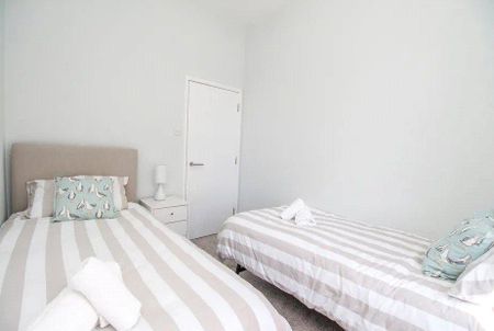 2 bedroom apartment to rent - Photo 4