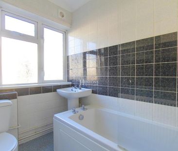 2 bedroom ground floor flat to rent - Photo 4