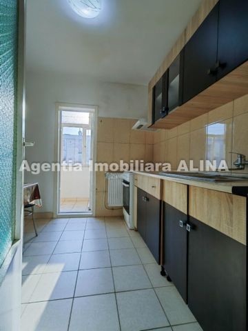 Apartament 2 camere in Deva, zona ultracentrala, Str. Ion Creanga, 52 mp, decomandat, etaj 3... - Fotografie 5