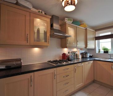 3 bedroom terraced house to rent - Photo 5