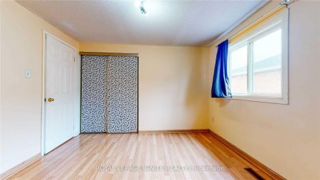 For Lease - 11 James Edward Drive, Markham, Ontario - Photo 2