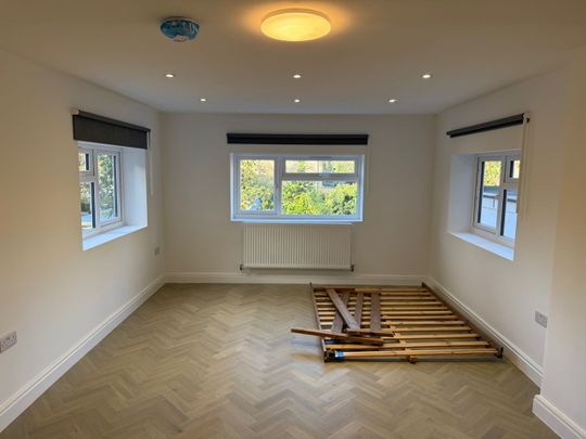 Studio Flat, Nether Street, N3 - Photo 1