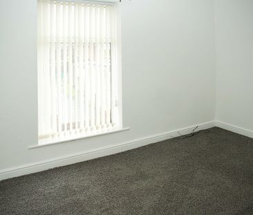 2 bed mid-terraced house to rent in Leam Street, Ashton-Under-Lyne,... - Photo 3