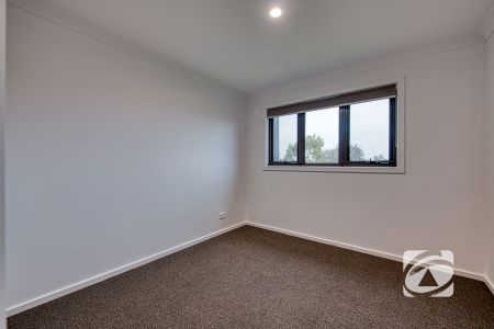 BRAND NEW TOWNHOUSE - Photo 4