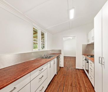 Character Queenslander Charm in the Heart of Eumundi - Photo 5