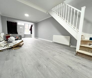 2 Bed Terraced House, Eastwood Road, IG3 - Photo 6