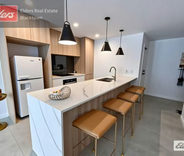 Modern, Bright & Spacious Apartment in Prime Location - Photo 1