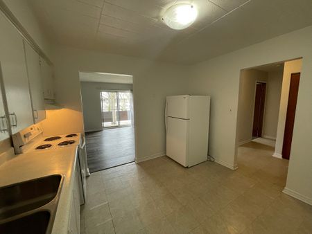 One Bedroom Apartment - Photo 3