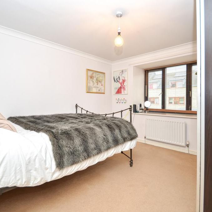 3 bedroom townhouse to rent - Photo 1