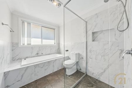 Perfect Family Home in the Heart of Middleton Grange&excl; - Photo 3