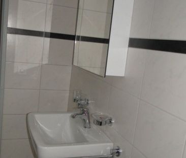 per sofort zu vermieten: helle 3.5 Zi-Wohnung im EG an zentraler La... - Photo 3