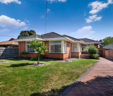 Ideal Family Home - Photo 1