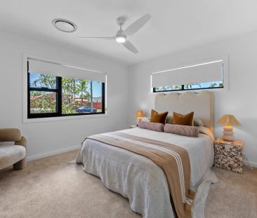 Effortless Coastal Living in a Beautifully Renovated Home - Photo 4