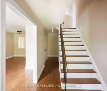 For Lease - 39 Daphne Crescent, Barrie, Ontario - Photo 3