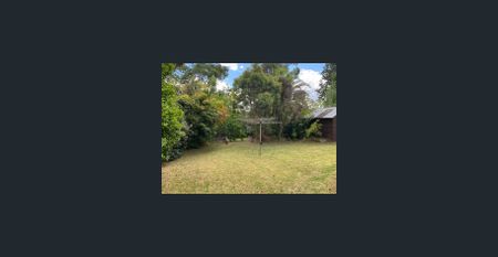 HIDDEN GEM IN VIEWBANK COLLEGE ZONE - Photo 3