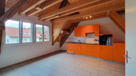 Charmante Maisonette-Dachwohnung mit Balkon - Photo 2