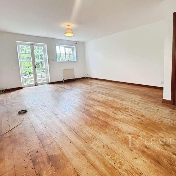 Barton Road, CB23 - Photo 1