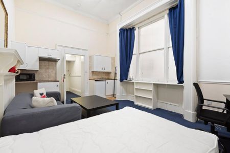 Studio to rent - Photo 3