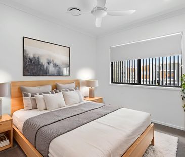 Stylish New Home - River Views, Balcony Retreat & A/C Comfort - Photo 4