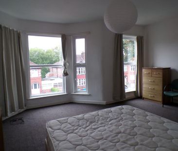 6 bedroom house to rent - Photo 2