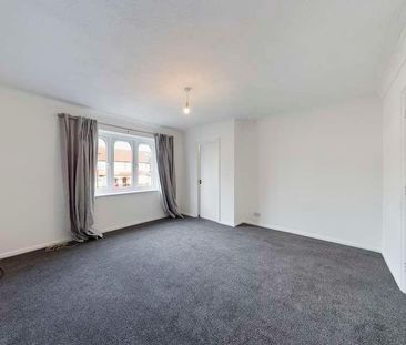 Cherry Gardens, Northolt, UB5 - Photo 4