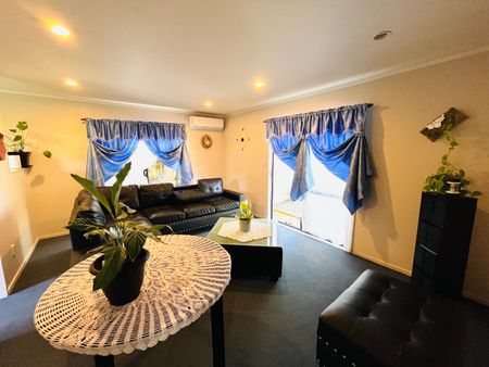 6A Lawson Way, Weymouth, Auckland - Photo 3